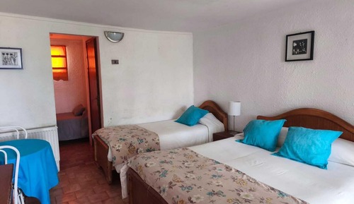 Habitación cuádruple clásica, vistas al lago