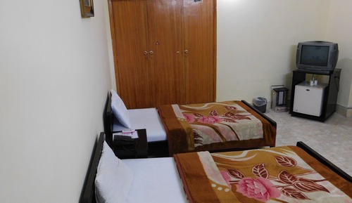 Habitación con 2 camas individuales