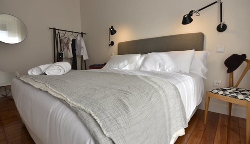 Habitación doble superior, 1 cama de matrimonio grande, balcón (4)