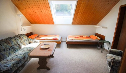 Habitación con 2 camas individuales