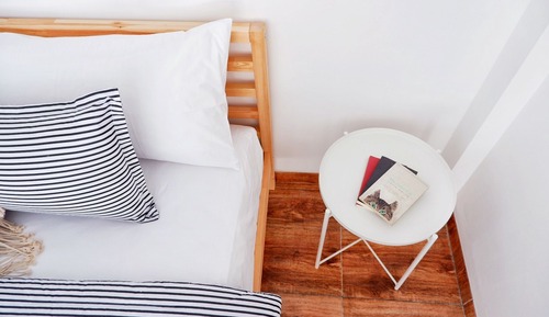 Estudio básico, 1 cama de matrimonio grande