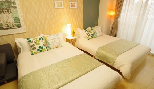 Habitación (705)