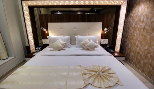 Suite Royal, 1 cama de matrimonio grande, vistas a la ciudad