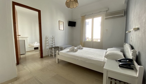 Quad Room