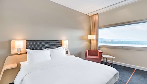 Habitación Premium (Runway View)