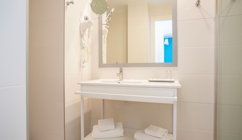 Habitación doble de uso individual, balcón