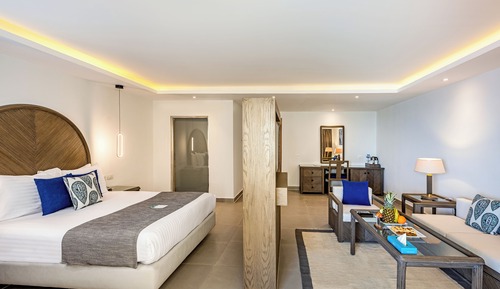 Premium Jacuzzi Suite