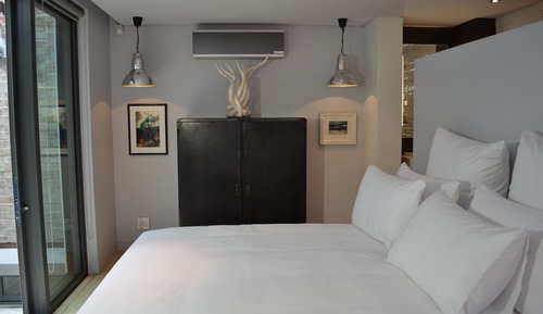 Casa de campo de lujo, 4 habitaciones, bañera de hidromasaje (76 Waterkant Street 2 night min stay)