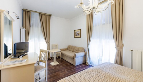 Habitación estándar con 1 cama doble o 2 individuales