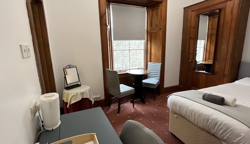 Habitación clásica con 2 camas individuales