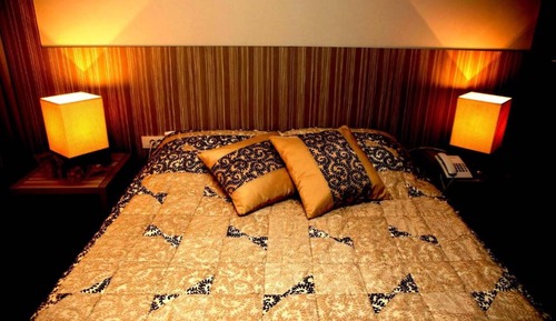 Habitación superior con 1 cama doble o 2 individuales