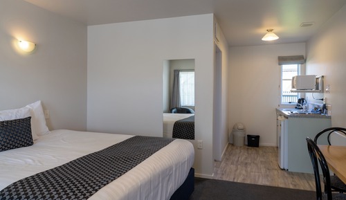 Estudio, 1 cama de matrimonio grande