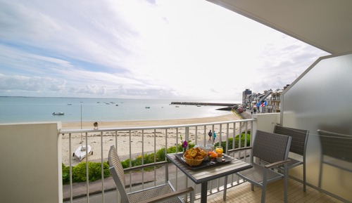 Habitación familiar, balcón, vistas al mar