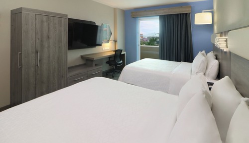 Habitación estándar, 2 camas de matrimonio, balcón