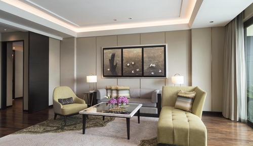 Penthouse Suite  ( Executive Lounge Benefit )