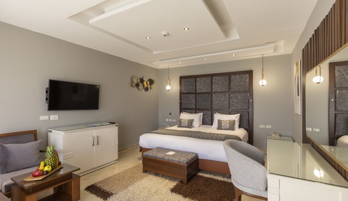 Jacuzzi Suite, Sea view (Posh Club)