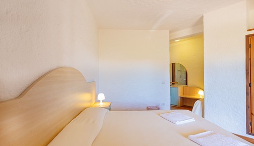 Habitación triple, balcón