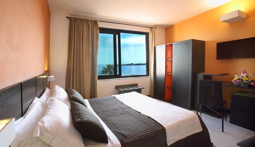 Habitación cuádruple panorámica (2 Pax)