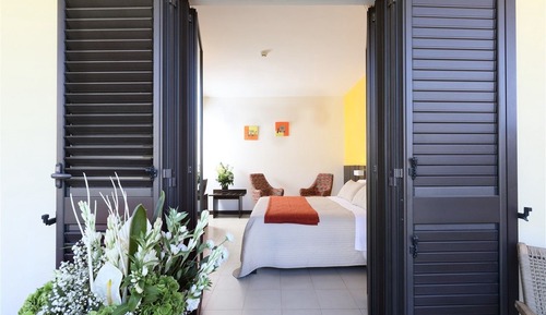 Habitación superior, balcón, en la zona del jardín