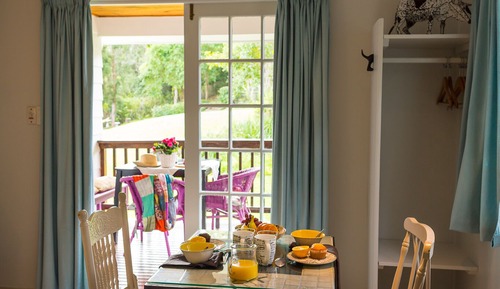 Casa de campo superior, en la zona del jardín (Self Catering 1)