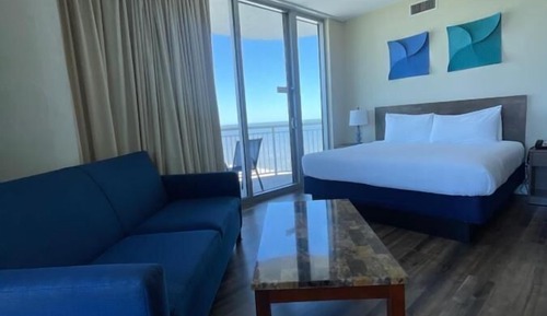 Studio Suite, 1 King Bed with Sofa Bed, City View