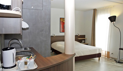 Suite (Prestige)