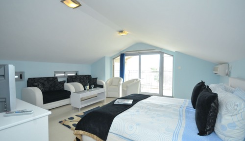 Habitación triple Confort, vistas al mar