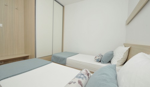 Apartamento Confort, 1 habitación, balcón, vistas parciales al mar