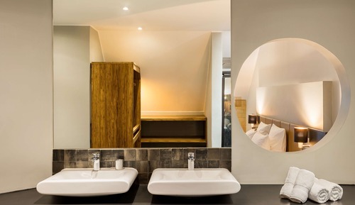 Suite junior, balcón