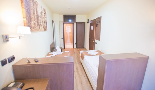 Habitación económica con 2 camas individuales