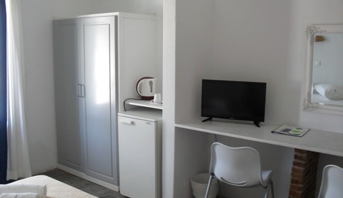 Deluxe Triple Room with Balcony and Sea View