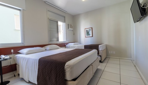 Habitación triple económica (sem sacada)