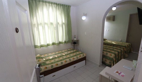 Habitación triple "Acacias"