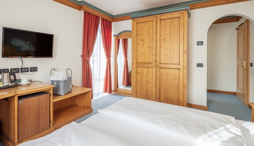 Habitación Confort con 1 cama doble o 2 individuales