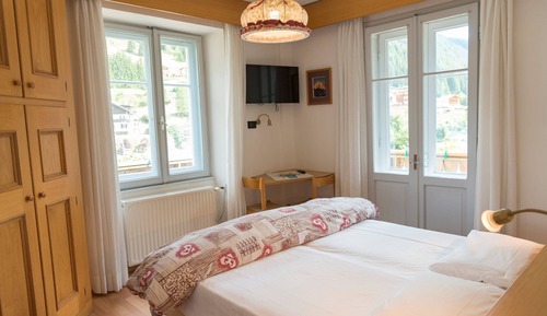 Habitación clásica con 1 cama doble o 2 individuales