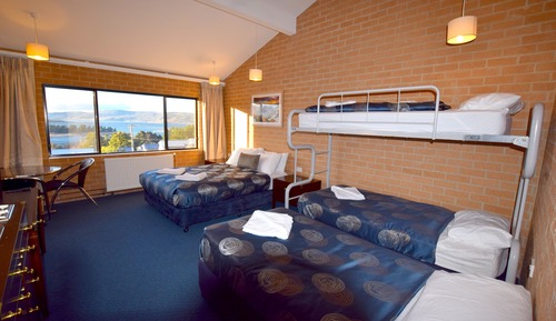 Habitación Deluxe, vistas al lago (Upper Level, 5 People)