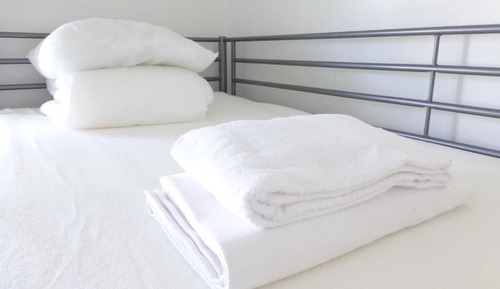Private single room, shared amenities