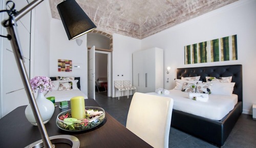 Habitación triple Deluxe, balcón