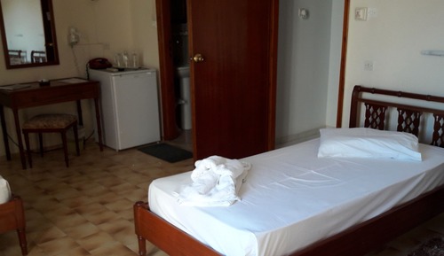 Habitación triple, terraza, planta baja