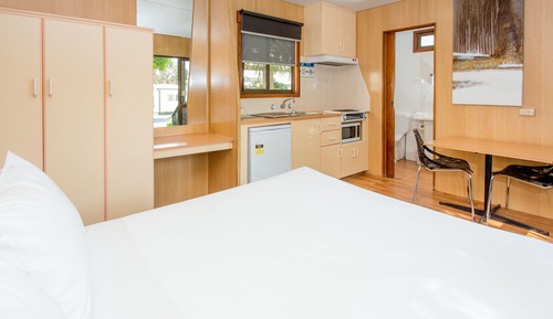 Cabaña básica, 1 cama doble (Studio 2 Berth)