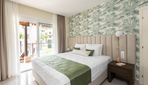 Suite, vistas parciales al mar