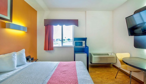 Habitación estándar, 1 cama de matrimonio, accesible para personas con discapacidad, no fumadores