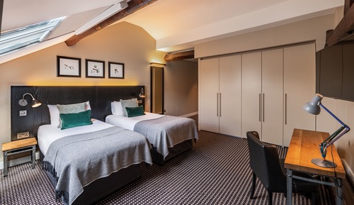 Habitación Deluxe, varias camas