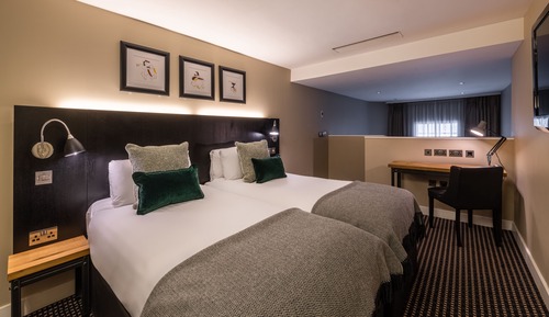 Suite junior, varias camas