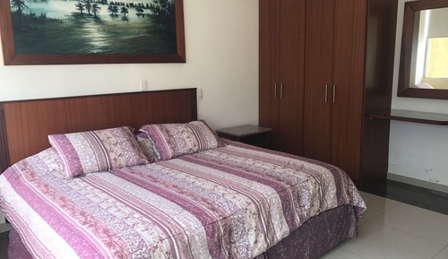 Habitación superior, 1 cama de matrimonio grande, vistas a la montaña