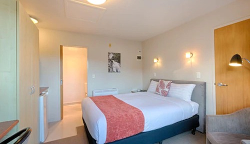 Estudio básico, 1 cama de matrimonio