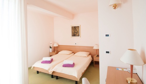 Habitación con 1 cama doble o 2 individuales