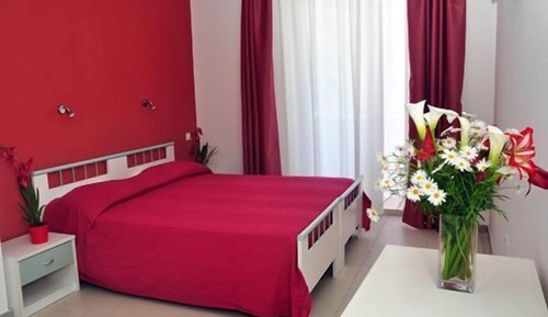 Habitación con 1 cama doble o 2 individuales, balcón