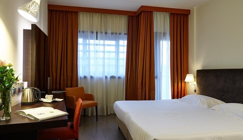 Habitación Premium con 1 cama doble o 2 individuales