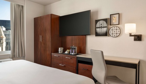 Habitación, 1 cama de matrimonio grande, no fumadores, vistas a la ciudad